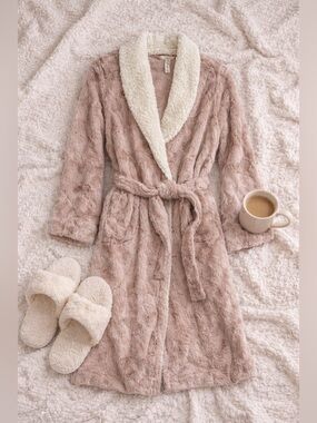 Gilligan & O’Malley Plush Robe Pink Blush Ivory Sherpa Collar XS/S Soft Cozy